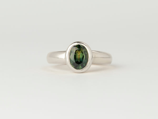 Névé Solitaire - Oval Parti Sapphire - White Gold
