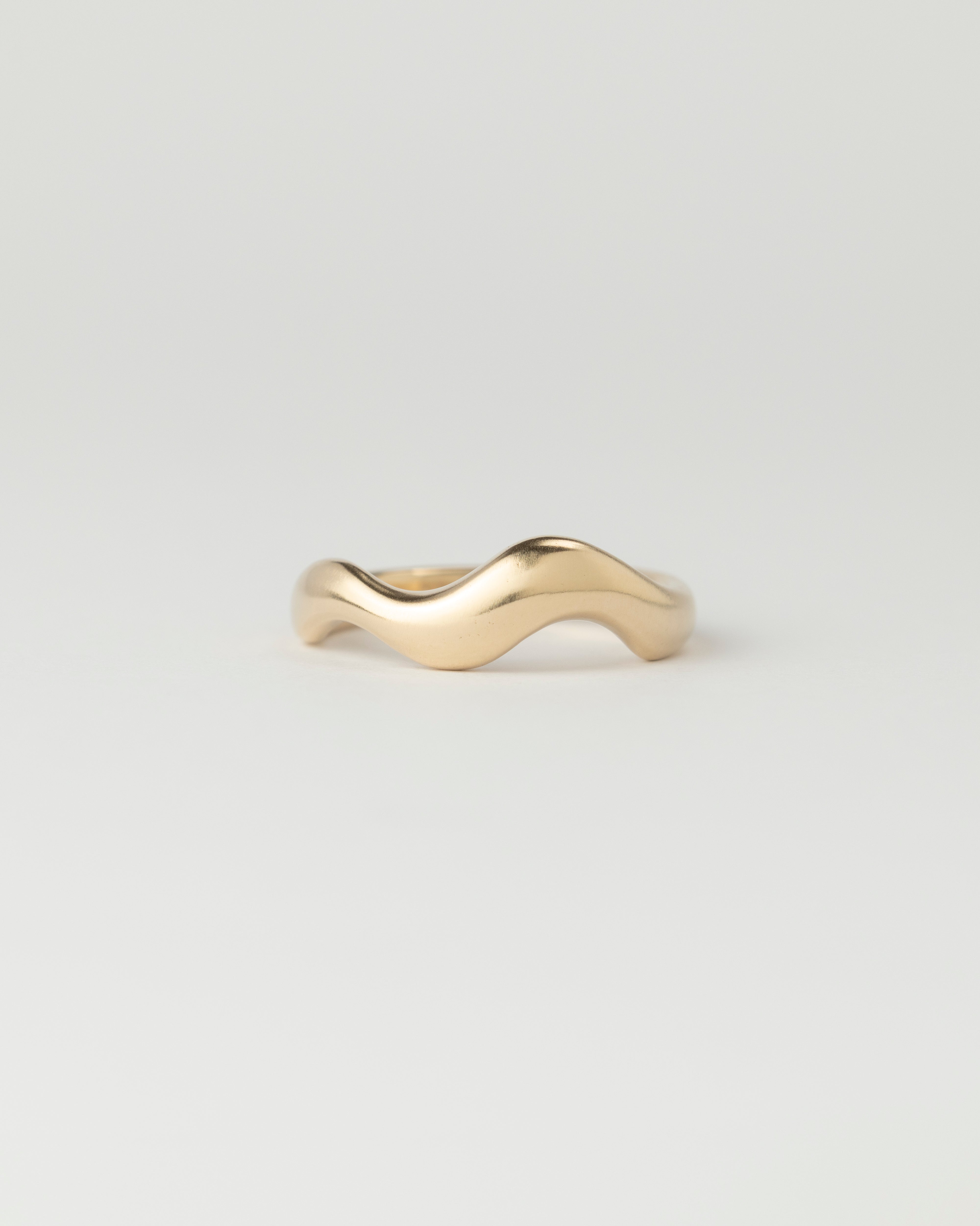Horizon Ring - Plain - Yellow Gold – Argent Silversmith