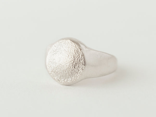 Mini puppy print signet silver