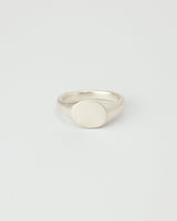 Mini round signet ring silver