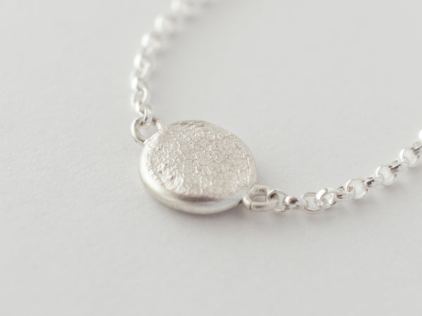 Mini puppy print bracelet silver