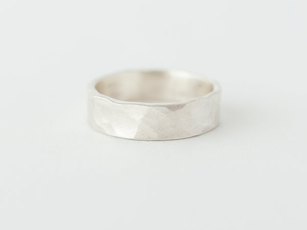Thick textured band silver