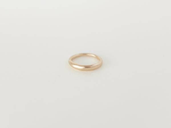 Fine dome ring plain gold