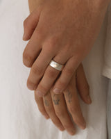 Extra Wide Band - white gold