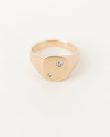 Nova Signet Mini Deux Yellow Gold