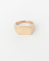 Ellipse Signet Yellow Gold