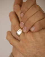 Extra Wide Band - white gold - with single stone