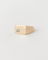Ellipse Signet Une Yellow Gold