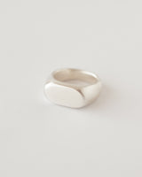 Oval signet ring silver