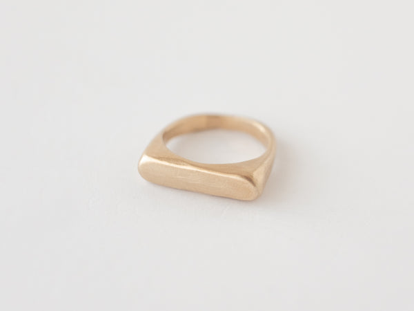 Rectangle signet ring gold
