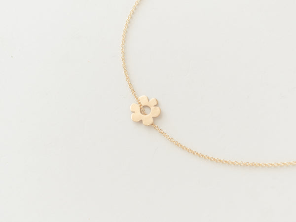 Holy daisy necklace gold