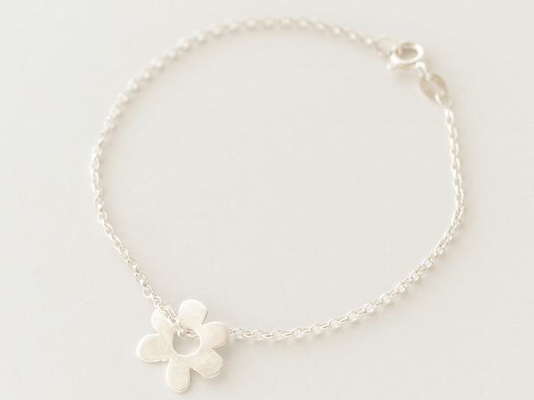 Holy daisy bracelet silver