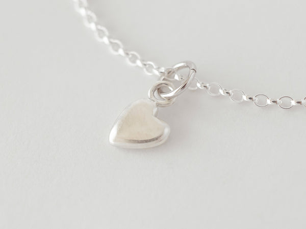 Coeur - Love Charm Necklace Plain Silver