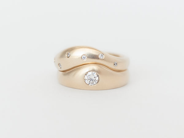 Aurore Une + Wave Constellation Stack Yellow Gold