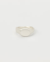 Round signet ring silver