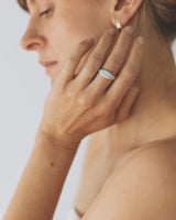 Oval signet ring silver