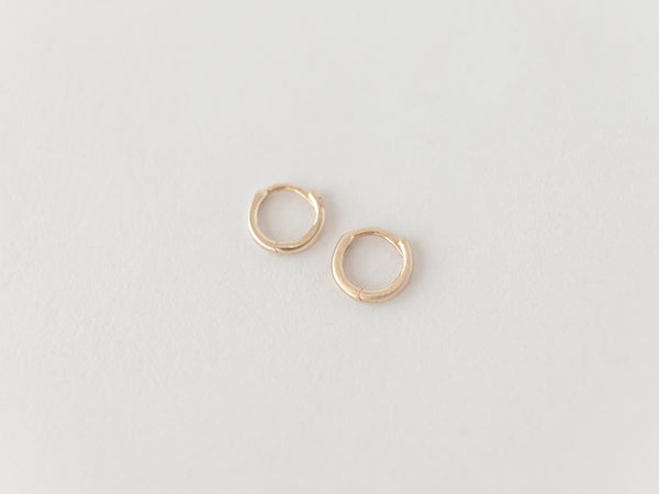 Tiny huggies gold