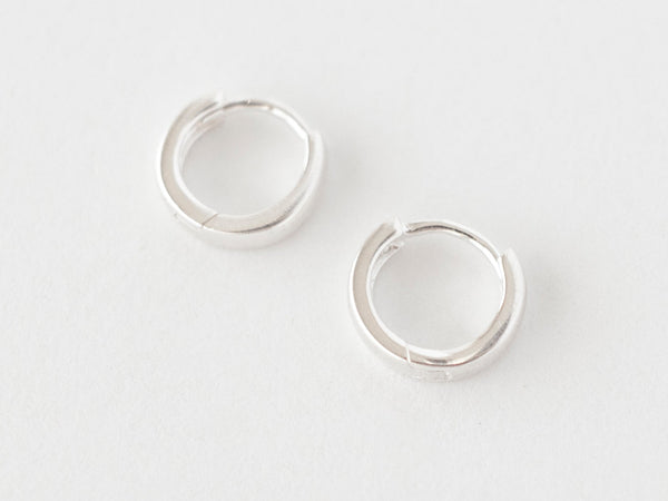 Mini Round Huggies silver