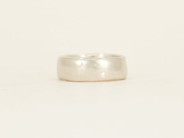 Wide Band - white gold starry night