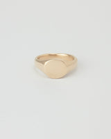 Mini round signet ring gold