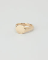 Mini round signet ring gold