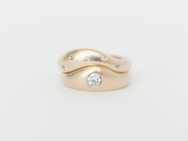 Aurore Une + Wave Constellation Stack Yellow Gold