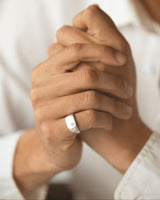 Ellipse Signet Une Silver
