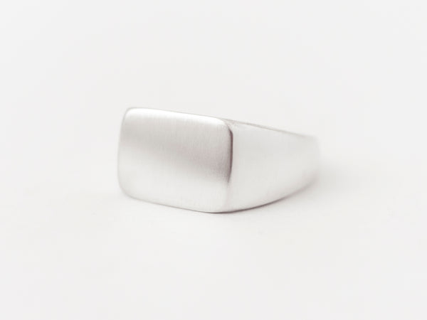 Ellipse Signet Silver