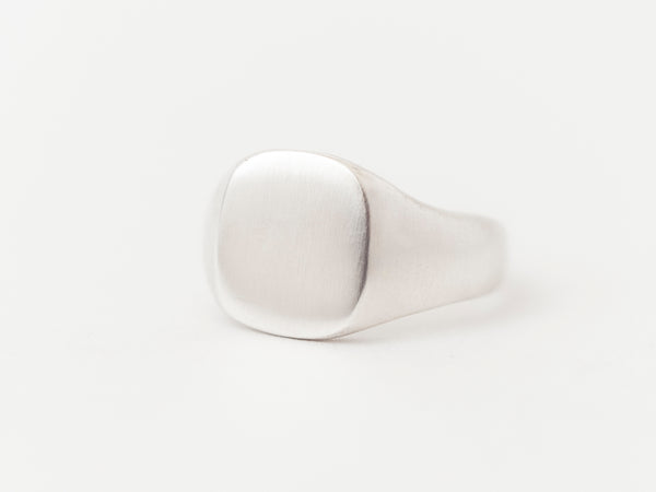 Nova Signet Mini White Gold
