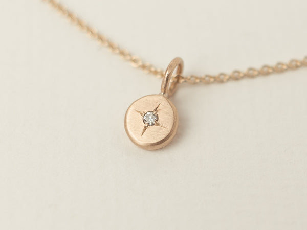 Mini birthstone necklace gold