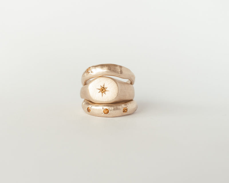Molten multi-gemstone ring gold