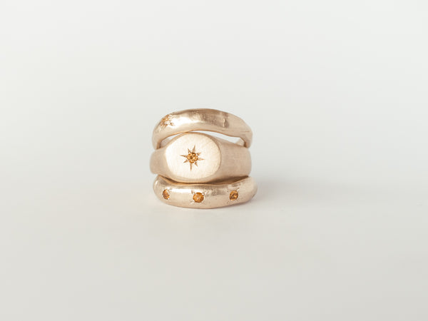 Round birthstone signet gold