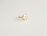 Daisy gemstone ring gold