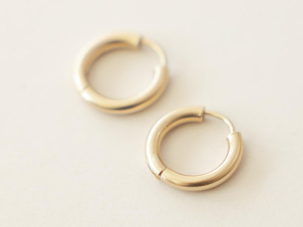 Round huggies gold