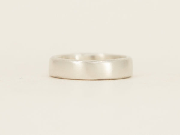 Medium Band - white gold