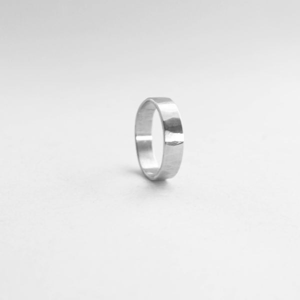 Thick textured band silver