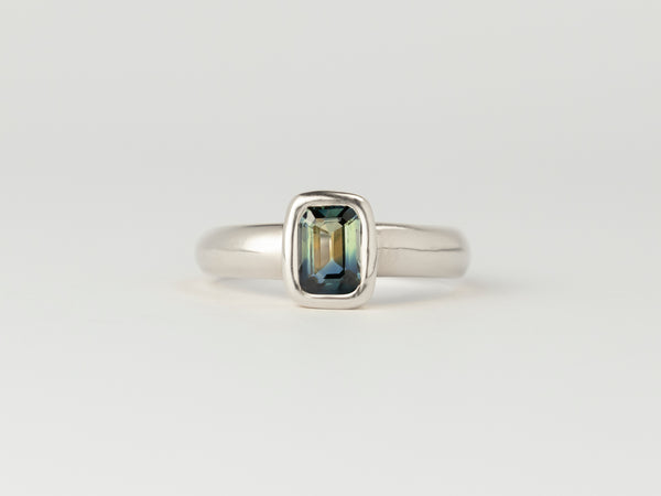 Aurora Solitaire - Emerald Cut Parti Sapphire - White Gold
