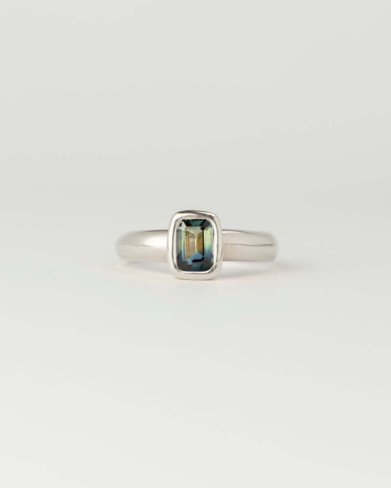 Aurora Solitaire - Emerald Cut Parti Sapphire - White Gold