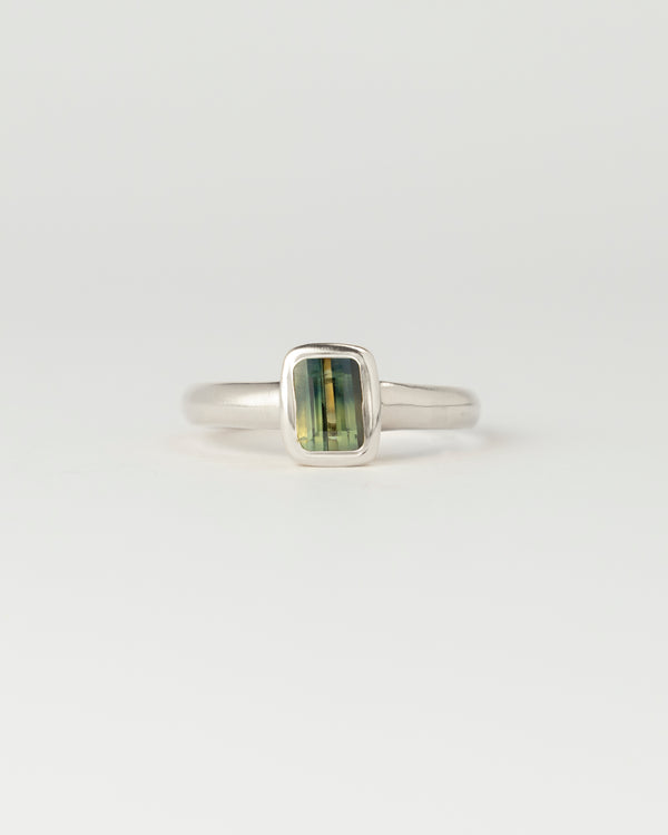 Aurora petite Solitaire - Emerald Cut Parti Sapphire - White Gold