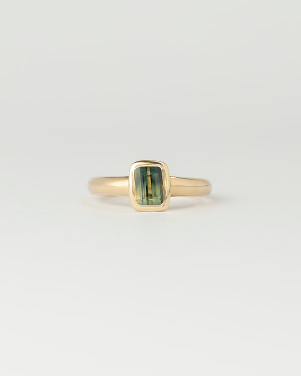 Aurora petite Solitaire - Emerald Cut Parti Sapphire - Yellow Gold