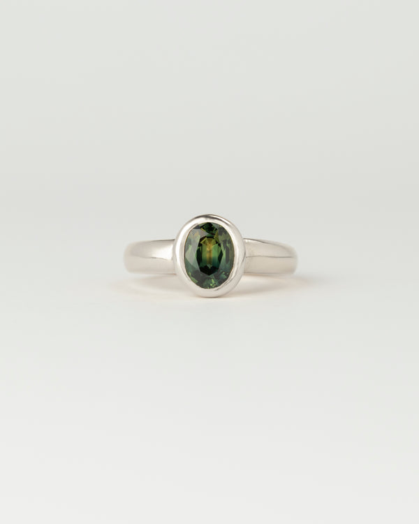 Névé Solitaire - Oval Parti Sapphire - White Gold