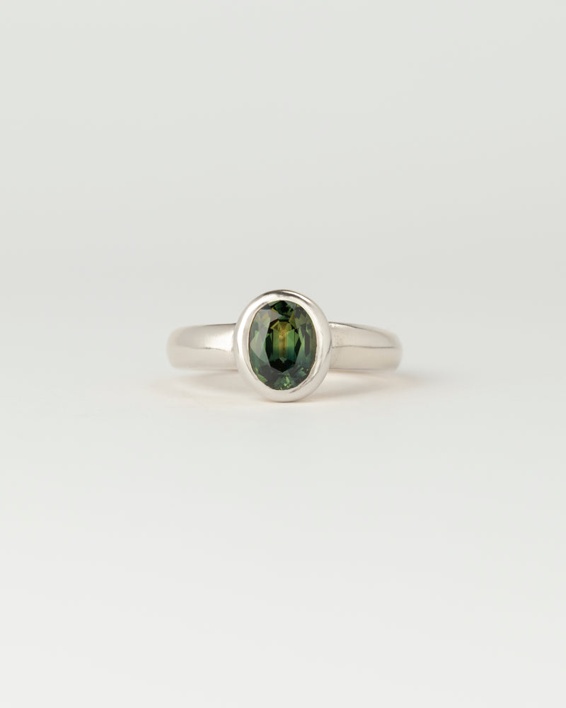 Névé Solitaire - Oval Parti Sapphire - White Gold