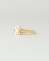 Aurora petite Solitaire - Emerald Cut Diamond - Yellow Gold