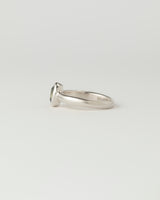 Néve petite Solitaire - Oval Parti Sapphire - White Gold