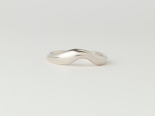 Dune Petite Ring - Plain - White Gold