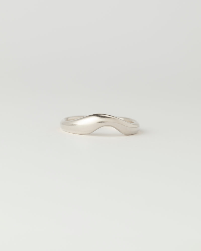 Dune Petite Ring - Plain - White Gold