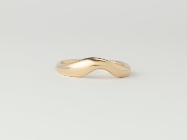 Dune Petite Ring - Plain - Yellow Gold