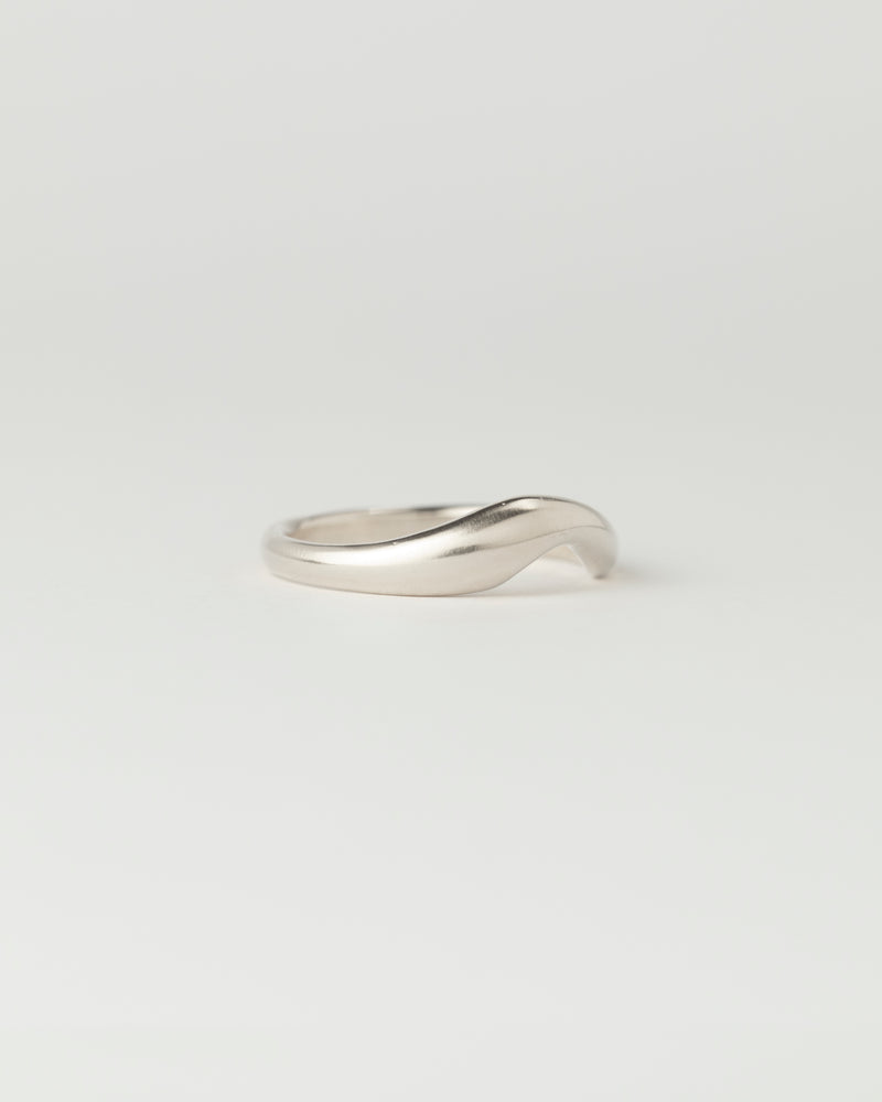 Dune Petite Ring - Plain - White Gold