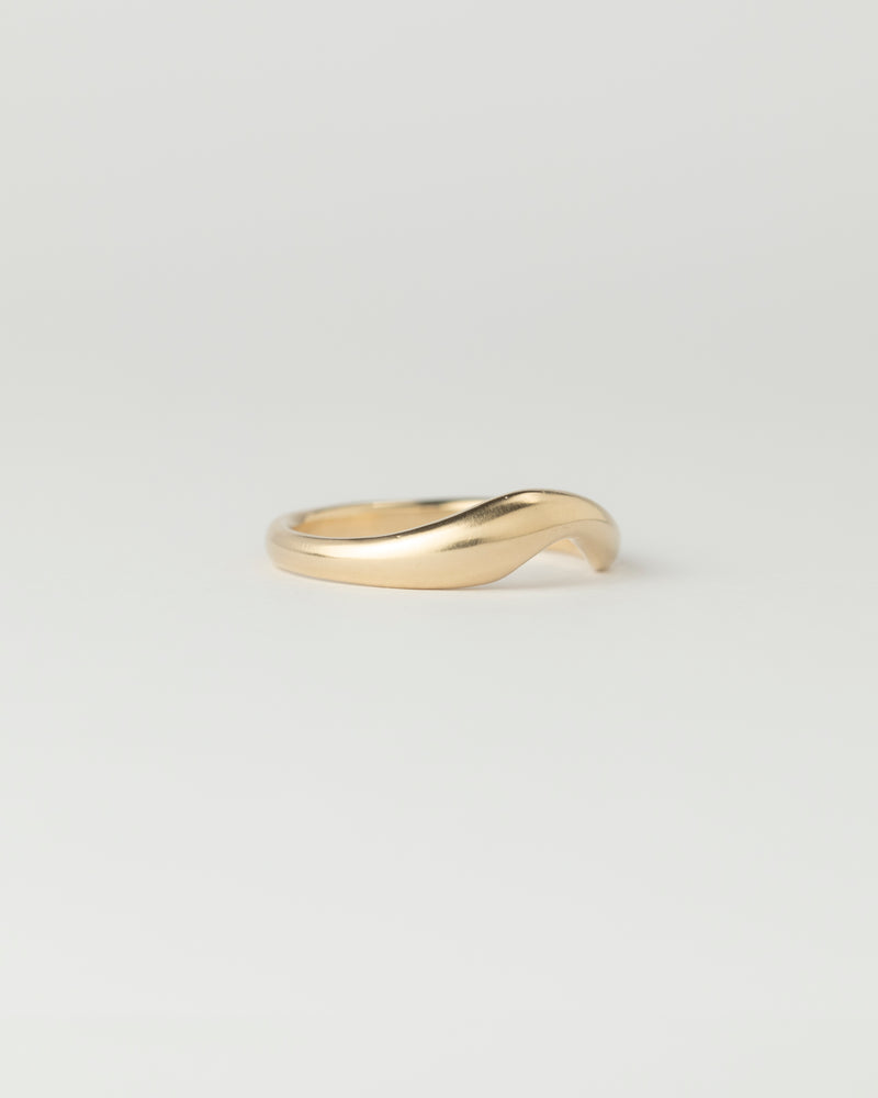 Dune Petite Ring - Plain - Yellow Gold