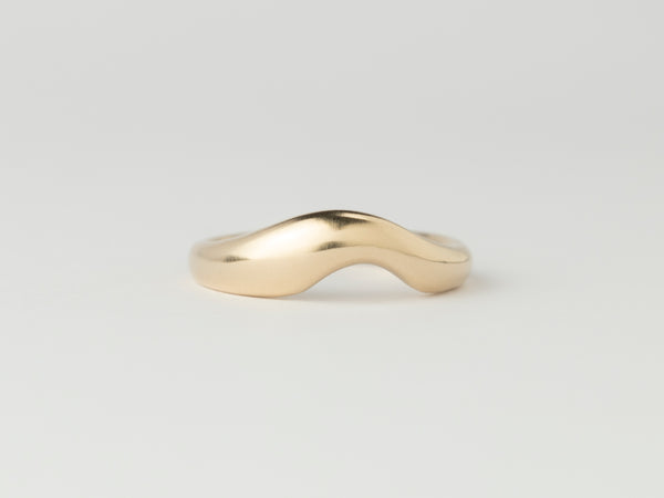 Dune Ring - Plain - Yellow Gold